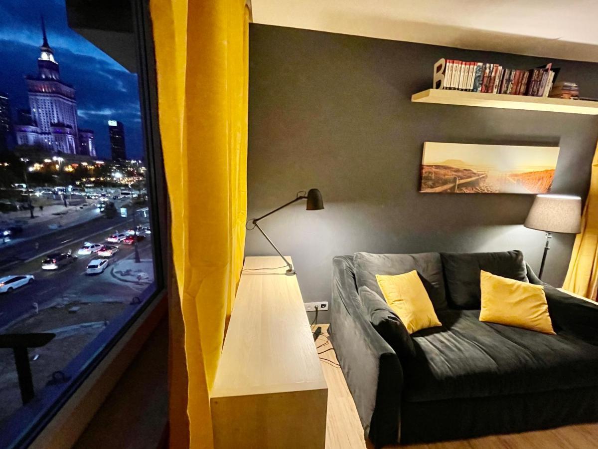 Forum Metro Wifi 1Gbs 70'Tv Netflix Hbo Appletv Βαρσοβία Εξωτερικό φωτογραφία